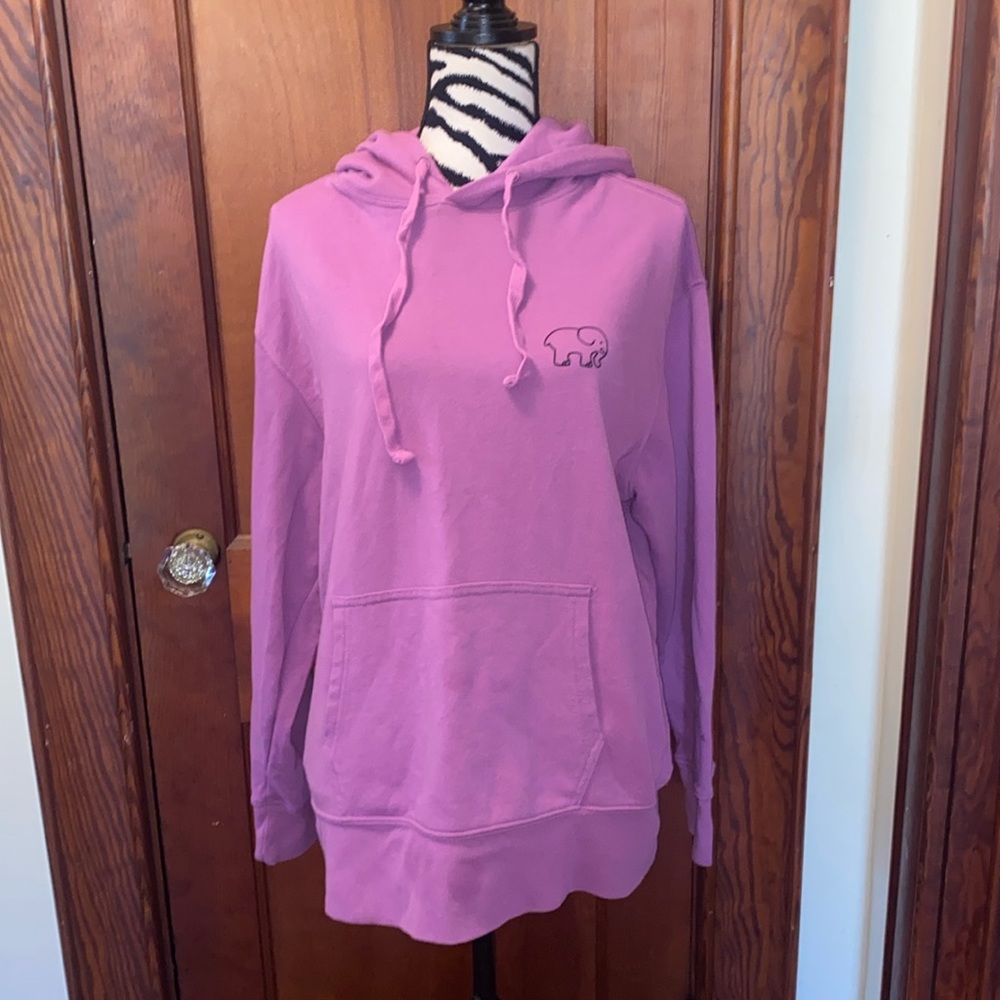 Ivory Ella purple and white sweatshirt snowboard elephant size small